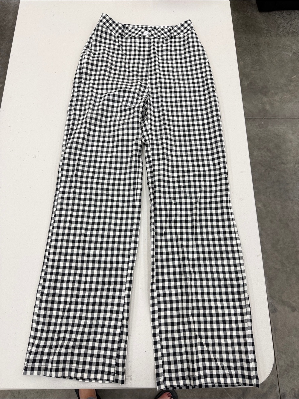 SHEIN Black & White Gingham Straight-Leg Chinos